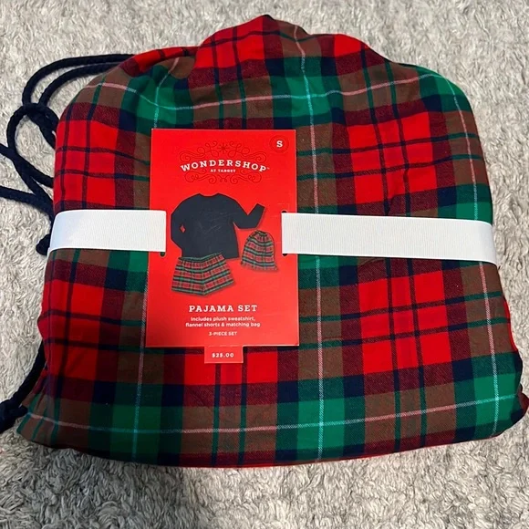 Women’s Plaid 3pc Backpack and Pajama Set - Picture 4 of 5